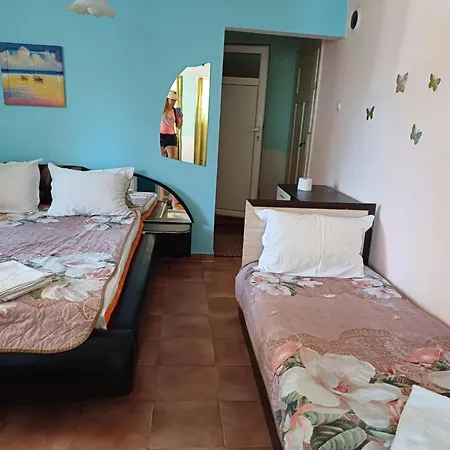 Ivanka Ground Floor Hotel *