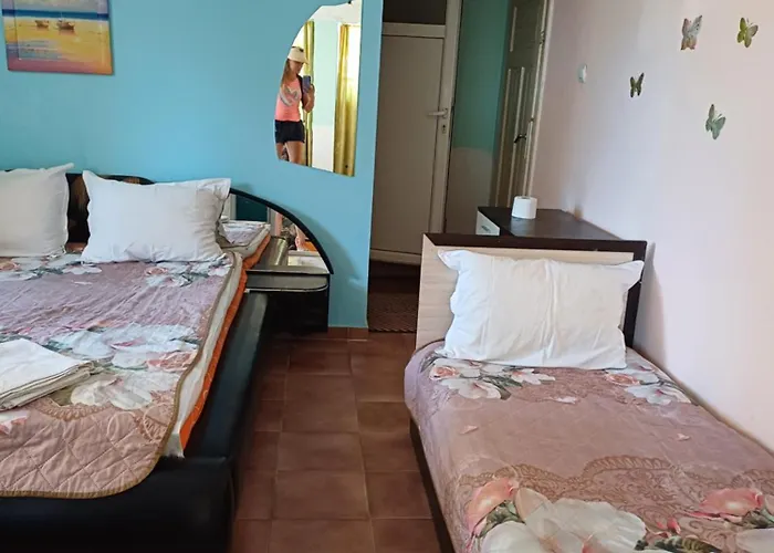 Ivanka Ground Floor Hotel *